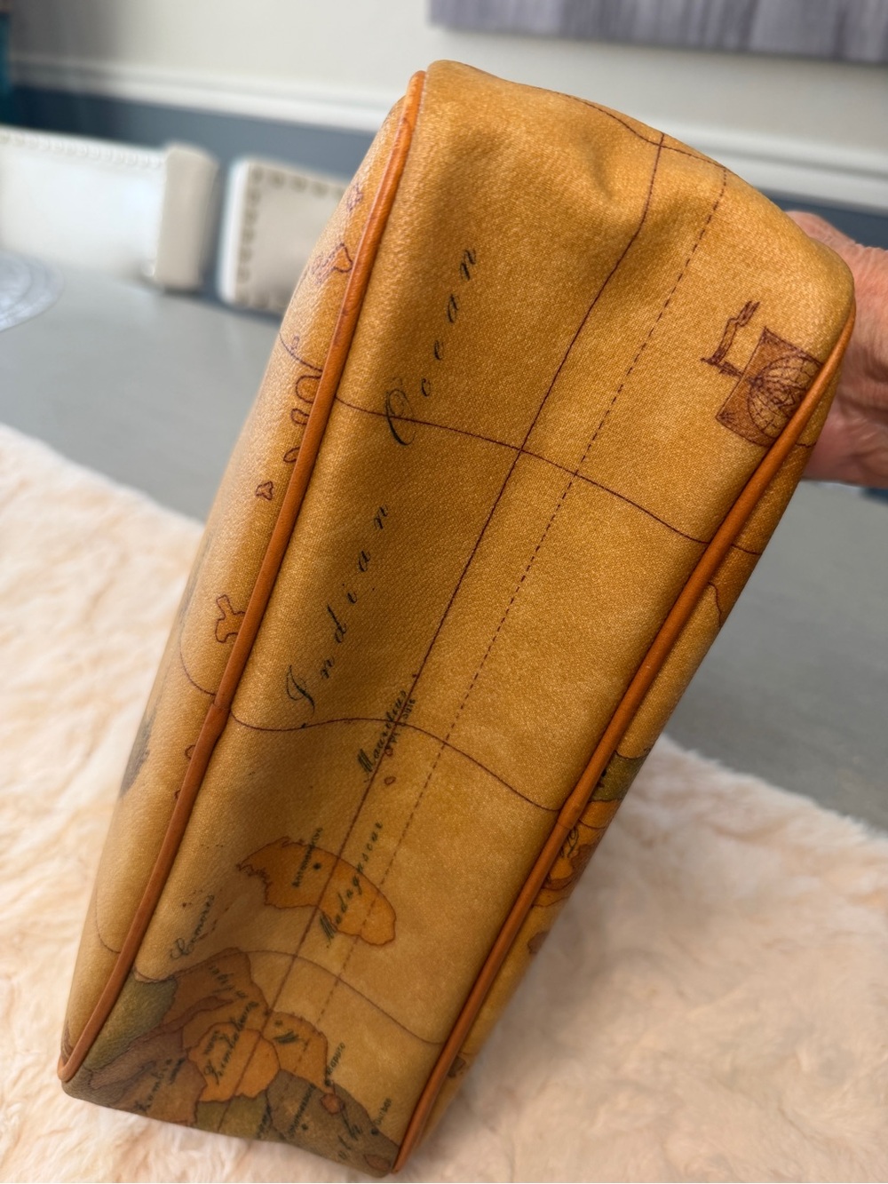 Alviero Martini 1ª Classe Geo Map Vintage Crossbody Satchel Italy - Picture 8 of 14
